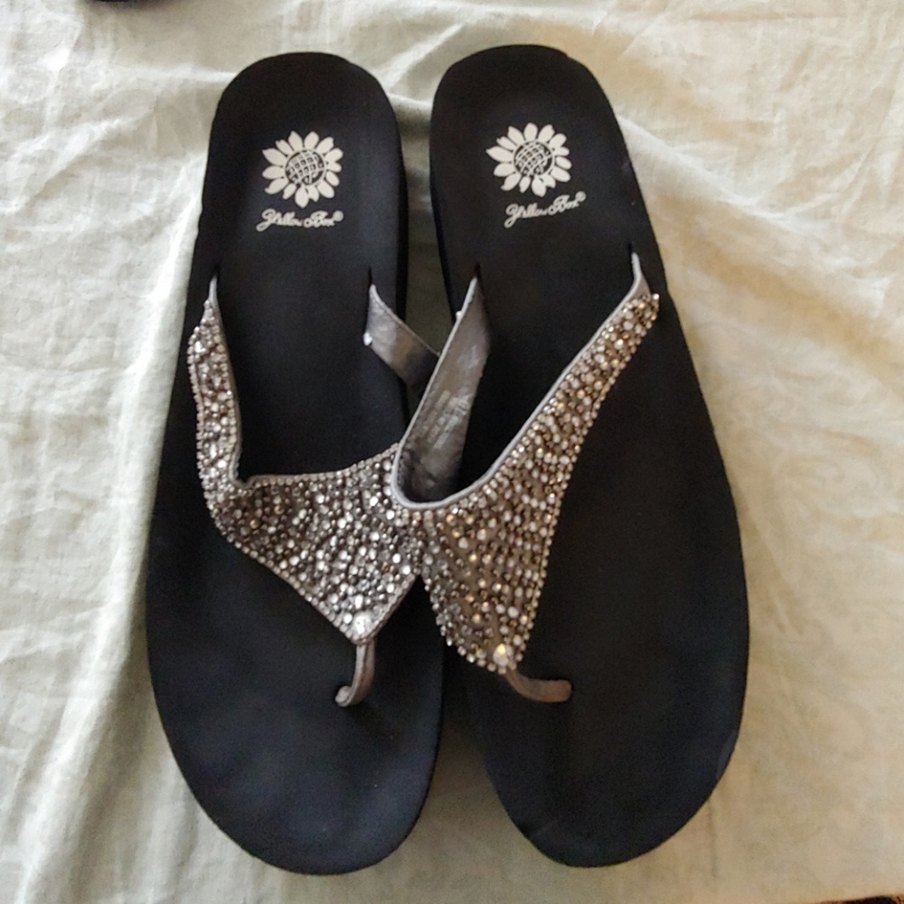 Like New Yellow Box Women Sandals #9 $0